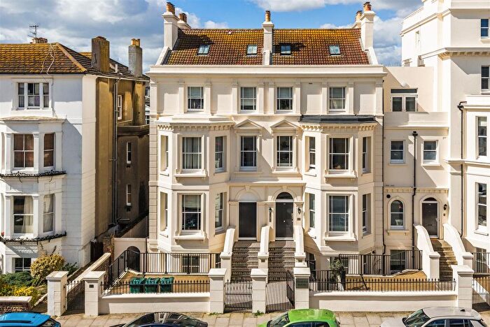 2 Bedroom Flat For Sale In Albany Villas, Hove, BN3