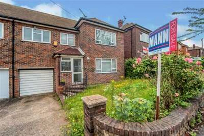 4 Bedroom House To Rent In St Francis Avenue, Gravesend, DA12