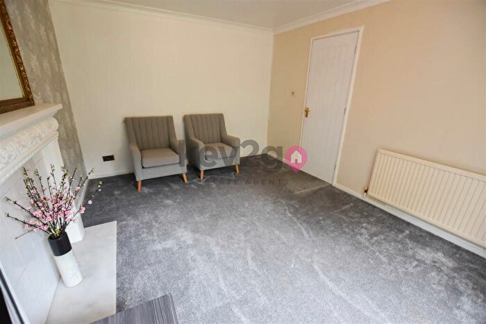 3 Bedroom Terraced House For Sale In Clayton Hollow, Waterthorpe, Sheffield, S20