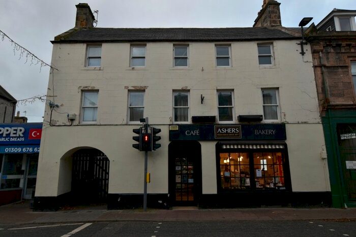 2 Bedroom Flat To Rent In High Street, Forres, IV36