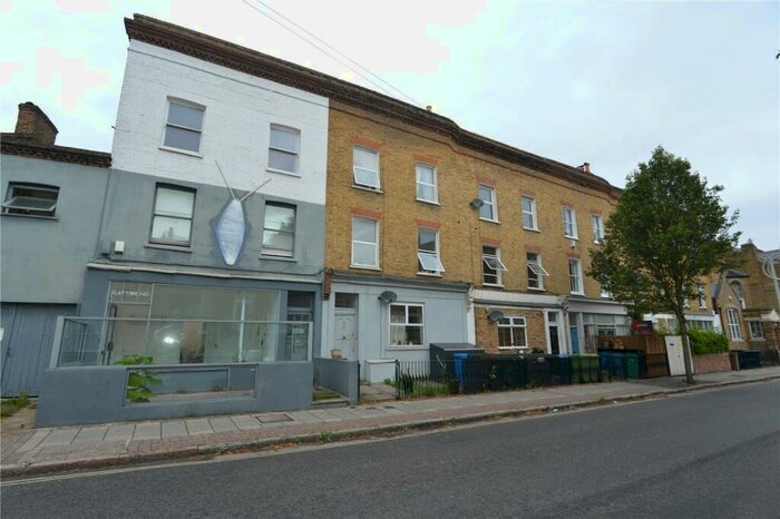 4 Bedroom Apartment To Rent In Bellenden Road, Peckham Rye, London, SE15