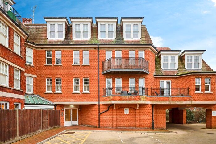 2 Bedroom Flat For Sale In Meads Street, Eastbourne, BN20