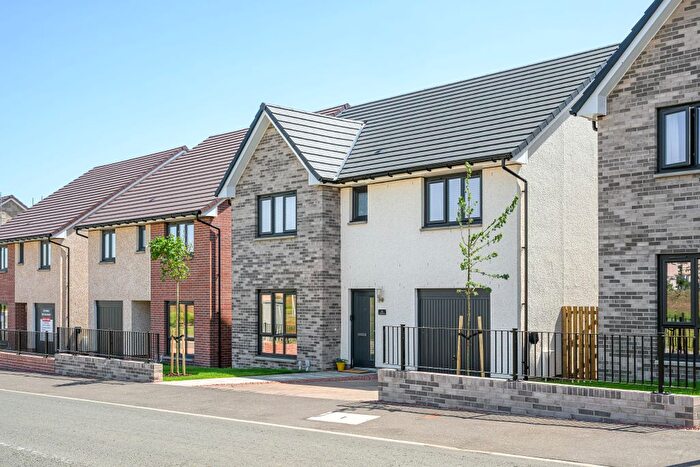 4 Bedroom Detached House For Sale In Duntarvie Castle Road, Winchburgh, EH52