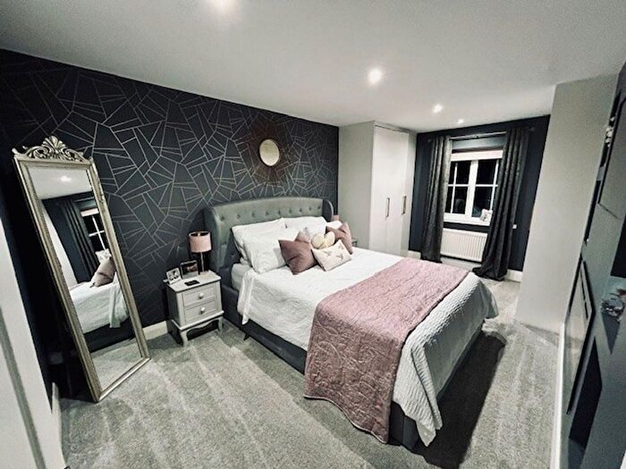 5 Bedroom Town House For Sale In Orlestone View, Hamstreet, TN26