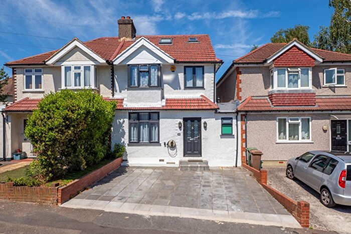 4 Bedroom Terraced House For Sale In Lumley Road, Cheam, Sutton, SM3