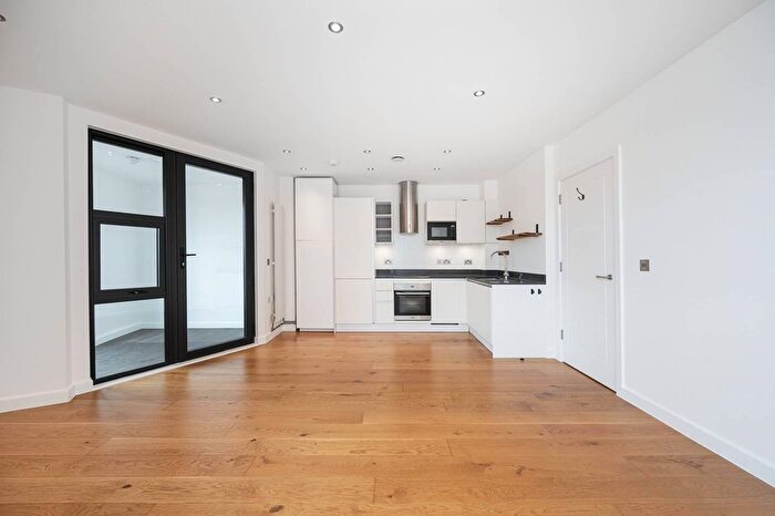 1 Bedroom Flat To Rent In Esker Place, Hackney, London, E2