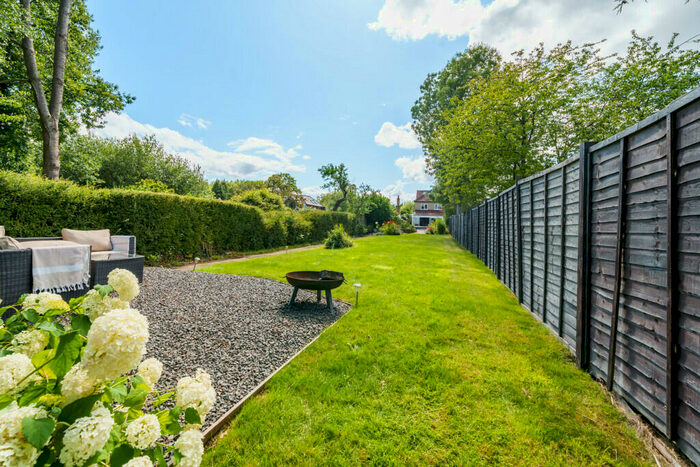 3 Bedroom Semi-Detached House For Sale In Shurlock Road, Waltham St. Lawrence, Berkshire, RG10