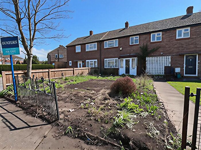 3 Bedroom Property For Sale In Hornbeam Road, Hayes, UB4