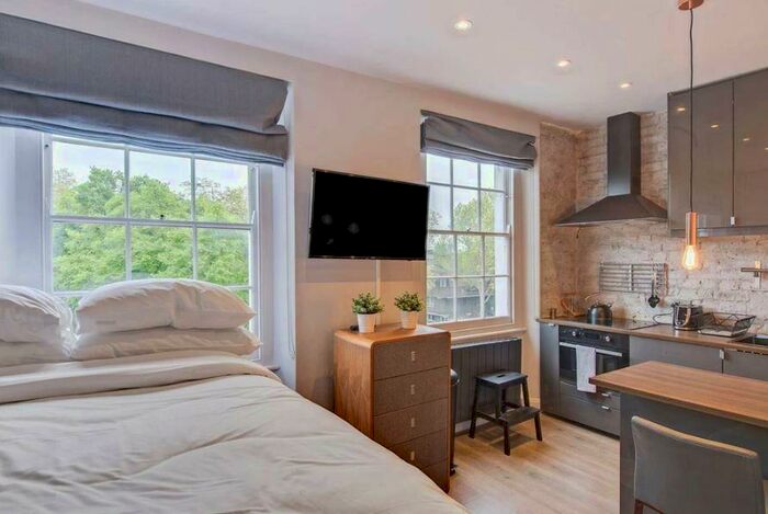 Apartment To Rent In Oakley Square, King's Cross, Euston, Camden, London, NW1