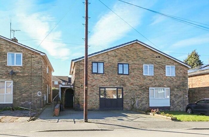 4 Bedroom Semi-Detached House For Sale In Landseer Place, Sheffield, S14