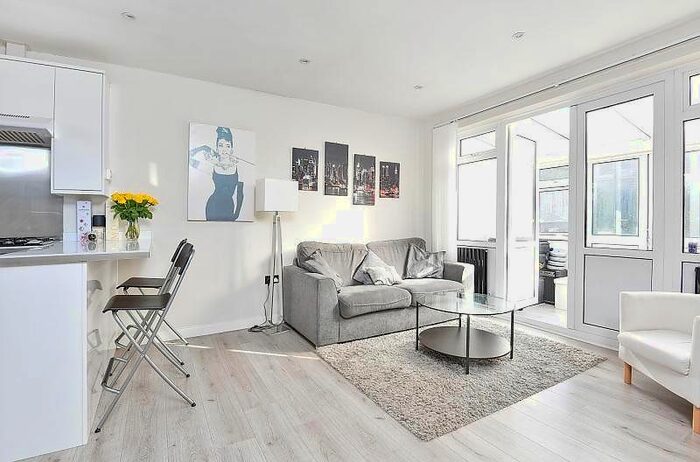 1 Bedroom Detached House To Rent In Bedford Hill, Balham, SW12