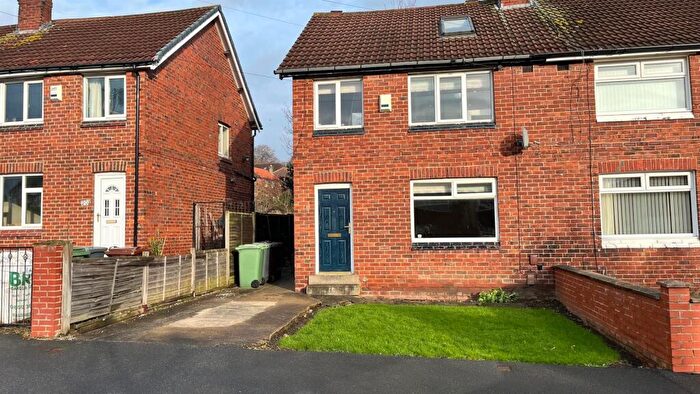 3 Bedroom House To Rent In Bankfield Grove, Leeds, LS4