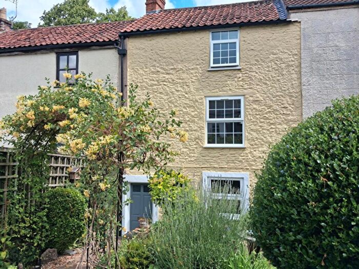 2 Bedroom Character Property For Sale In Commercial Road, Shepton Mallet, BA4