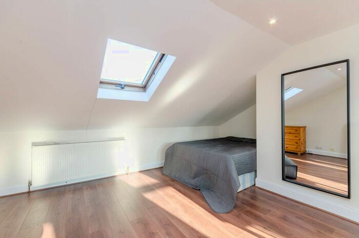 Studio To Rent In Talgarth Road, West Kensington, London, W14