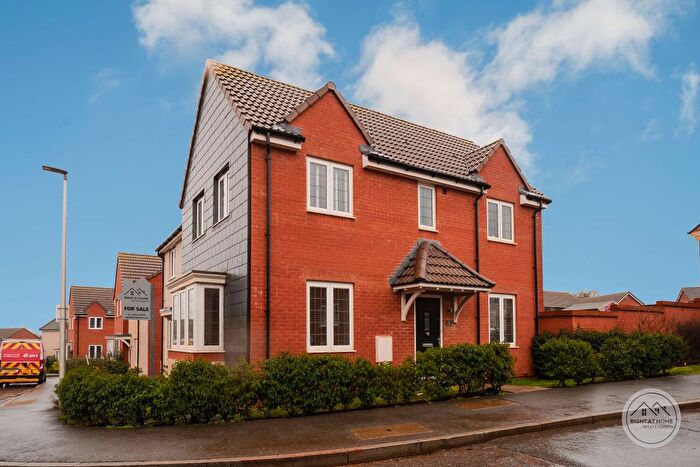 3 Bedroom Semi-detached House For Sale In Farley Grove, West Clyst, Exeter, EX1