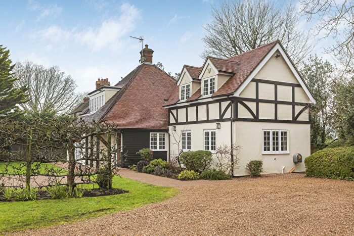 4 Bedroom Detached House To Rent In Totteridge Common, London, N20