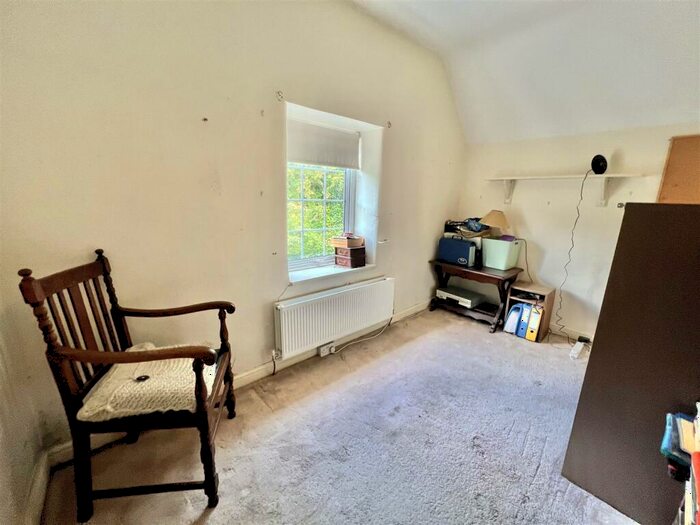 3 Bedroom Detached House For Sale In Llangernyw, LL22