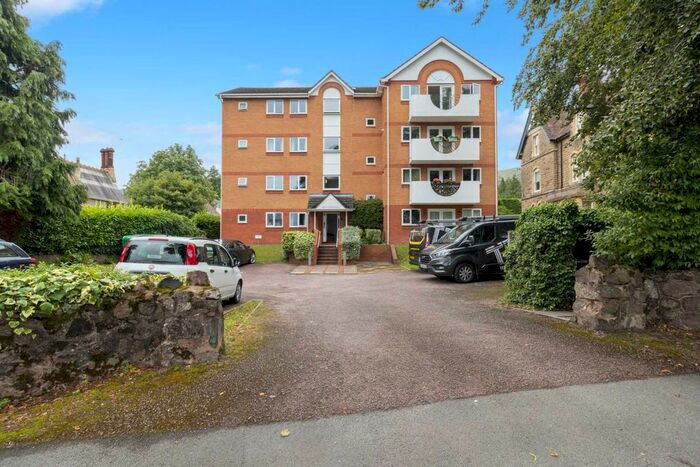 3 Bedroom Flat To Rent In Imperial Road, Malvern, WR14