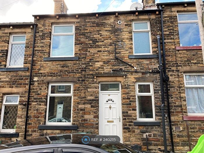 2 Bedroom Terraced House To Rent In Arnold Street, Liversedge, WF15