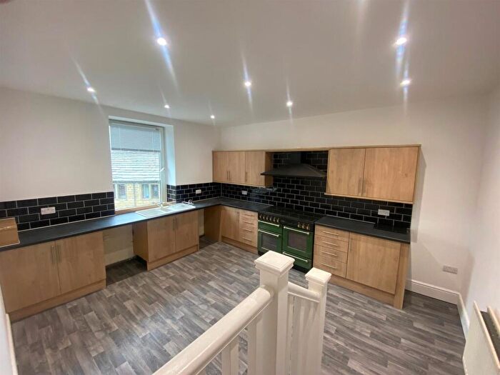 4 Bedroom Apartment To Rent In Peel Street, Marsden, Huddersfield, HD7