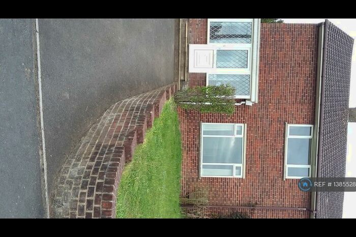 4 Bedroom Semi-Detached House To Rent In Winnall Manor Road, Winchester, SO23