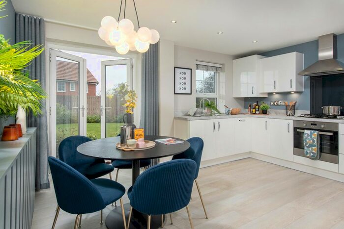 3 Bedroom End Of Terrace House For Sale In "Maidstone" At Lodge Lane, Dinnington, Sheffield, S25