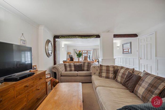 3 Bedroom Terraced House For Sale In High Street, Swindon, SN6