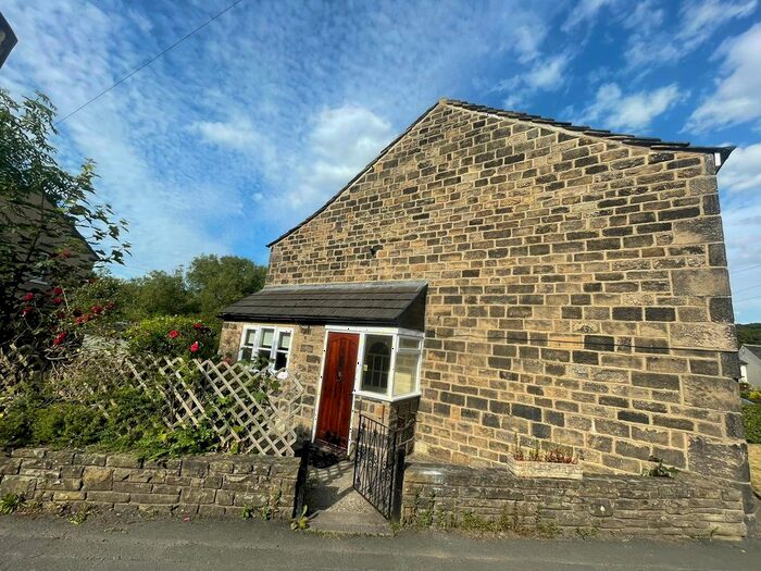 4 Bedroom Property To Rent In Parkin Lane, Apperly Bridge, Bradford, BD10