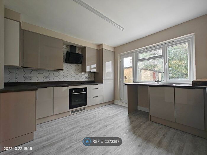 4 Bedroom Terraced House To Rent In Octavia Road, Southampton, SO18