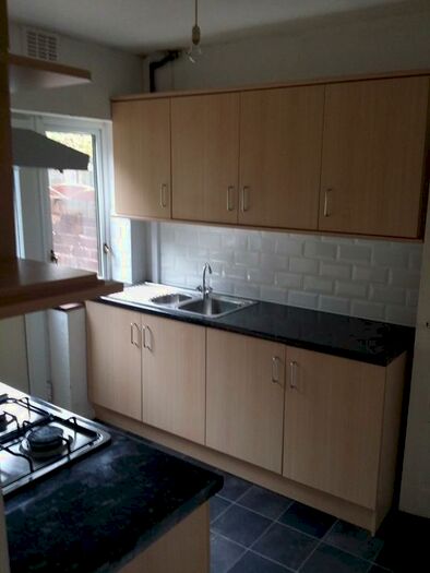 3 Bedroom End Of Terrace House To Rent In Tame Road, Oldbury, Birmingham, West Midlands, B68