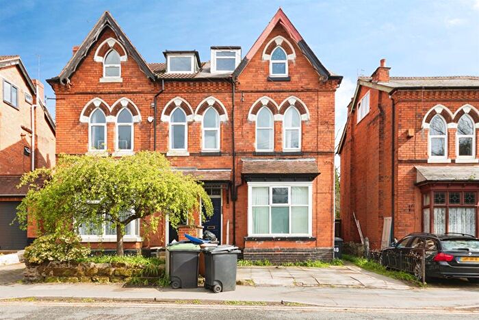 5 Bedroom Semi Detached House For Sale In Station Road, Acocks Green, Birmingham, B27