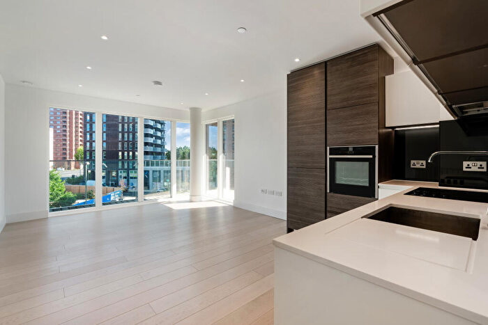 1 Bedroom Apartment For Sale In Hopgood Tower, Pegler Square, Kidbrooke, Greenwich, SE3