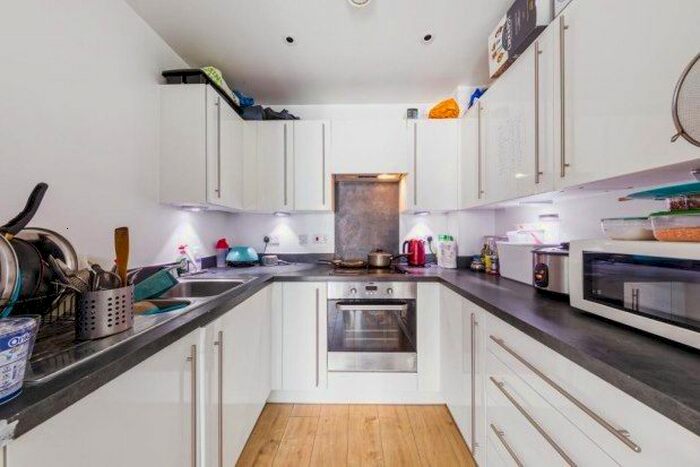 2 Bedroom Flat To Rent In Whitestone Way, Croydon, CR0