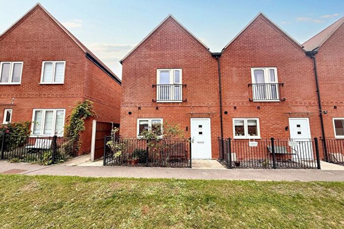 2 Bedroom End Of Terrace House For Sale In Kings Barton, SO22