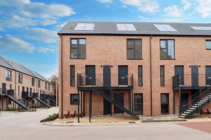 2 Bedroom Detached House To Rent In Kilpatrick Grove, Edinburgh, Midlothian, EH6