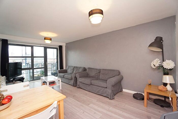 2 Bedroom Flat To Rent In West Point, West Street, Sheffield, S1