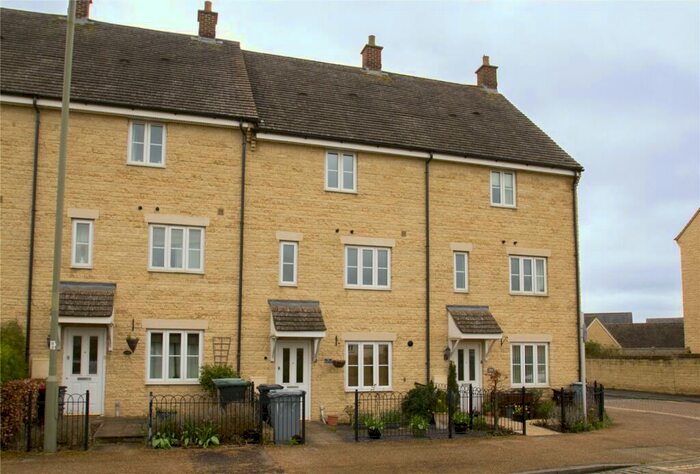 4 Bedroom End Of Terrace House To Rent In Bluebell Way, Shilton Park, Carterton, Oxfordshire, OX18