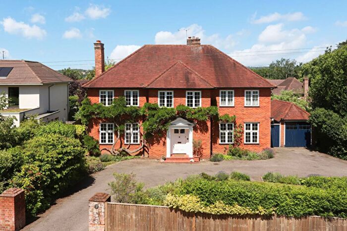 4 Bedroom Detached House For Sale In Old Compton Lane, Farnham, GU9