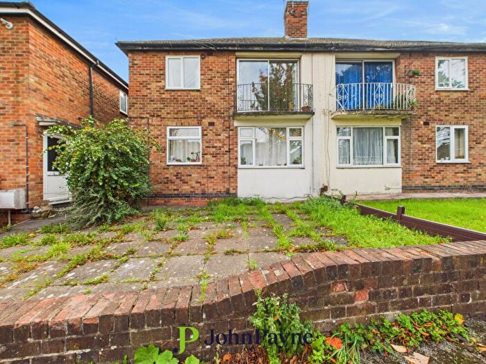 2 Bedroom Maisonette To Rent In Sunnybank Avenue, Coventry, West Midlands, CV3