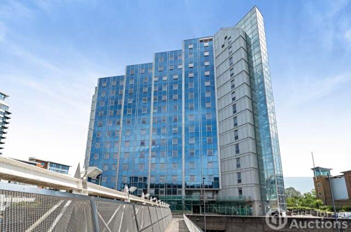 2 Bedroom Flat For Sale In Churchill Way, Basingstoke, Hampshire, RG21
