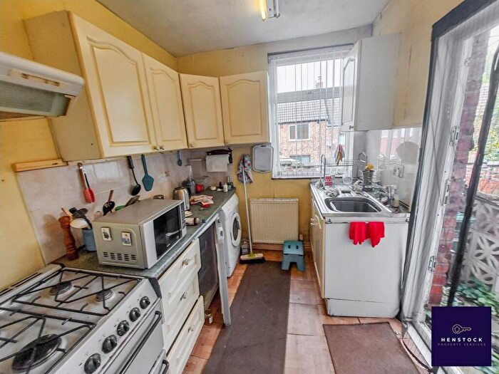 2 Bedroom Terraced House For Sale In Hertford Road, Manchester, M9
