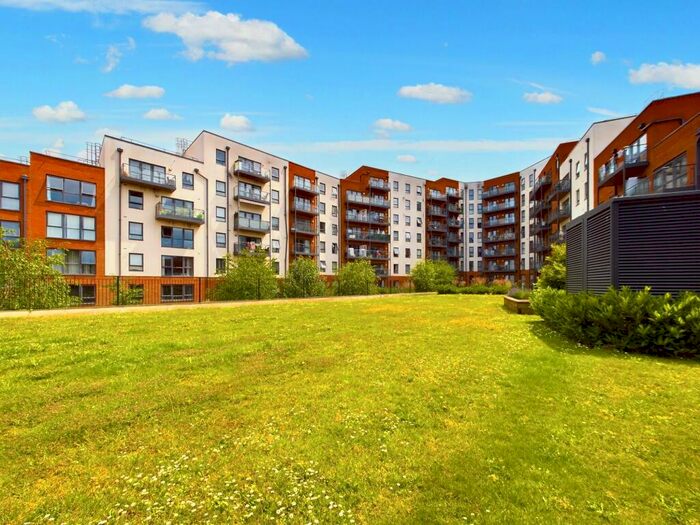 2 Bedroom Apartment To Rent In Ifield Road, Crawley, RH11