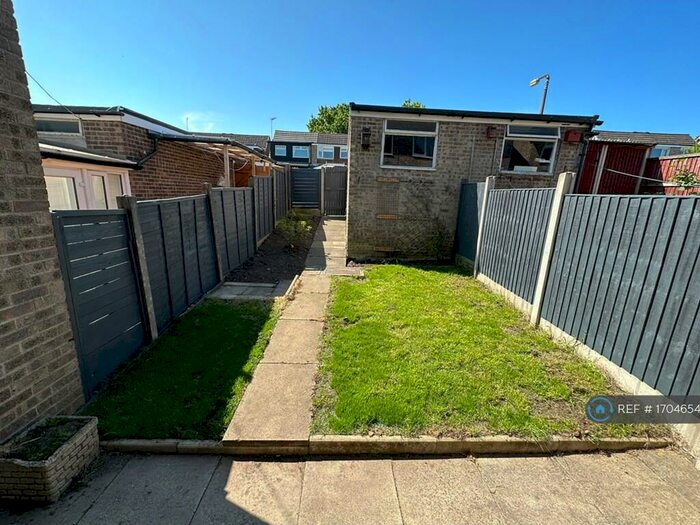 3 Bedroom Terraced House To Rent In Hardwick Drive, Macclesfield, SK11