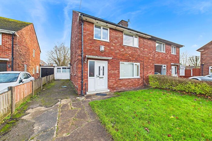 3 Bedroom Semi Detached House To Rent In Hawksbury Drive, Penwortham, PR1