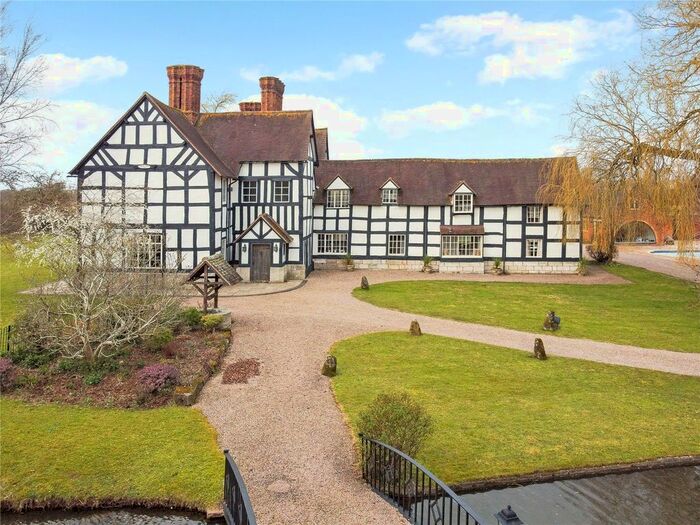 6 Bedroom Property For Sale In Salt Way, Astwood Bank, Redditch, Worcestershire, B96