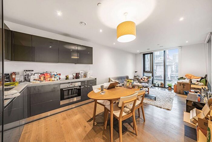 1 Bedroom Flat For Sale In St. Gabriel Walk, Elephant And Castle, SE1