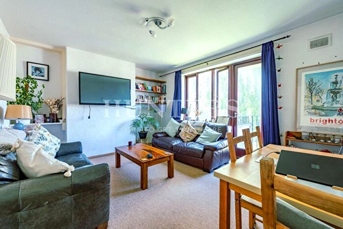 3 Bedroom Flat To Rent In Poets Road, London, N5