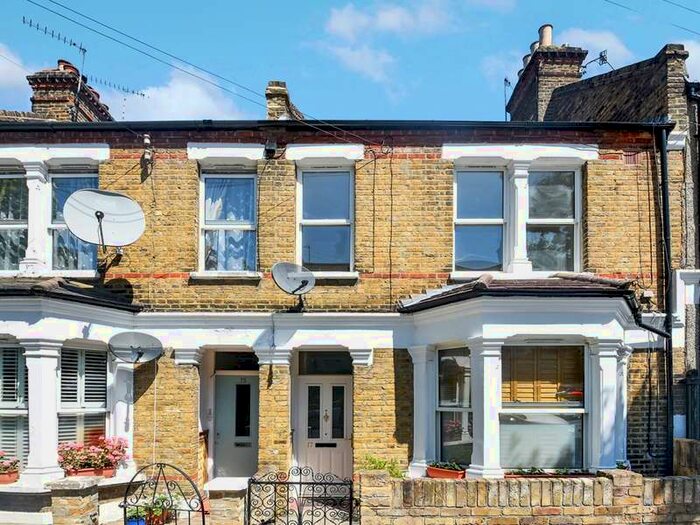 Houses for sale & to rent in SE18 3EX, Genesta Road,,Woolwich Common