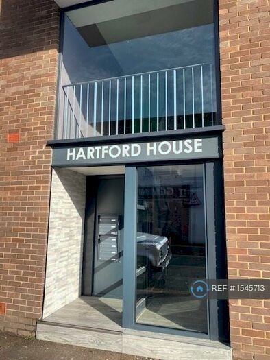 2 Bedroom Flat To Rent In Hartford House, Fleet, GU51