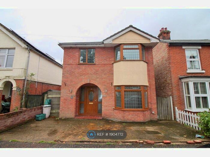 3 Bedroom Detached House To Rent In Meyrick Crescent, Colchester, CO2